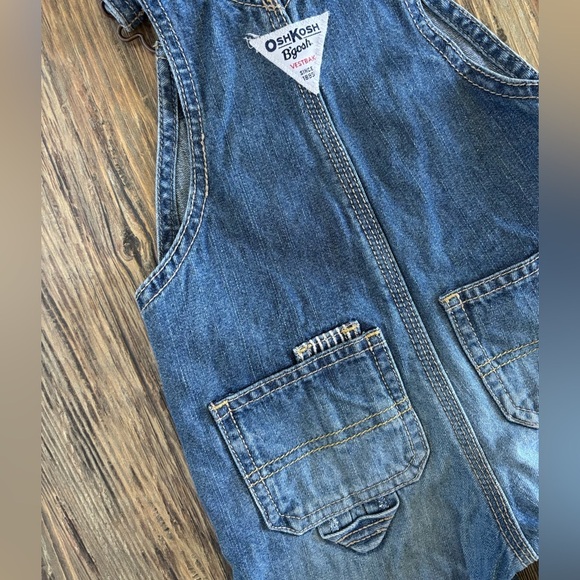 OshKosh B'gosh Vestbak Jean Overalls 18 Mos Double Knee Blue Denim Stripe Detail - Picture 12 of 12